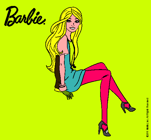 Dibujo Barbie sentada pintado por miprincesa