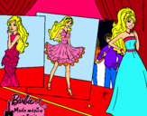 Dibujo Barbie, desfilando por la pasarela pintado por tikiriuripiu