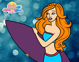 Dibujo Barbie va a surfear pintado por leire123