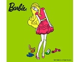 Dibujo Barbie y su colección de zapatos pintado por escuel433b