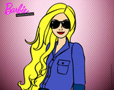 Dibujo Barbie con gafas de sol pintado por azul9898