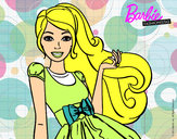 Dibujo Barbie con su vestido con lazo pintado por AlexaUribe