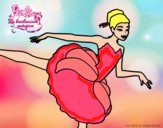 Dibujo Barbie en primer arabesque pintado por mayesita