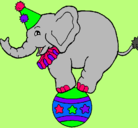 Dibujo Elefante encima de una pelota pintado por esmeralda