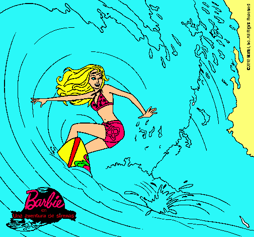 Barbie practicando surf