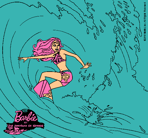 Barbie practicando surf