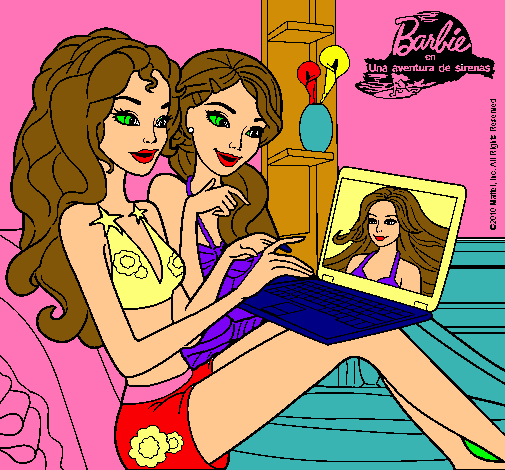 Barbie chateando