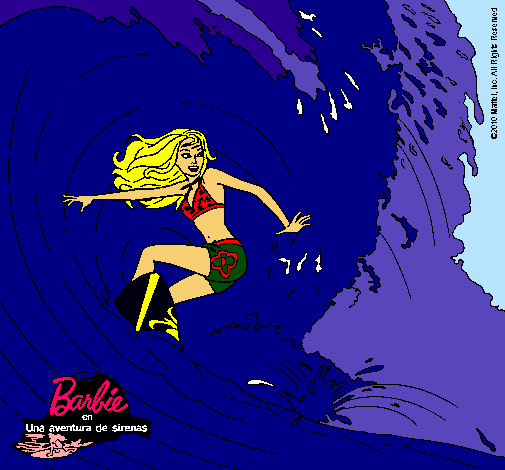 Barbie practicando surf