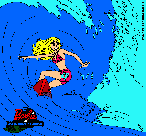 Barbie practicando surf