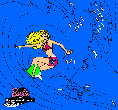 Barbie practicando surf