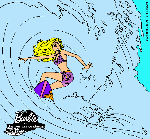 Barbie practicando surf