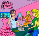 Dibujo Barbie en una tienda de ropa pintado por locaaa