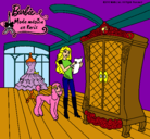 Dibujo Barbie delante del armario pintado por princess91