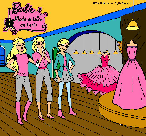 Barbie mirando vestidos