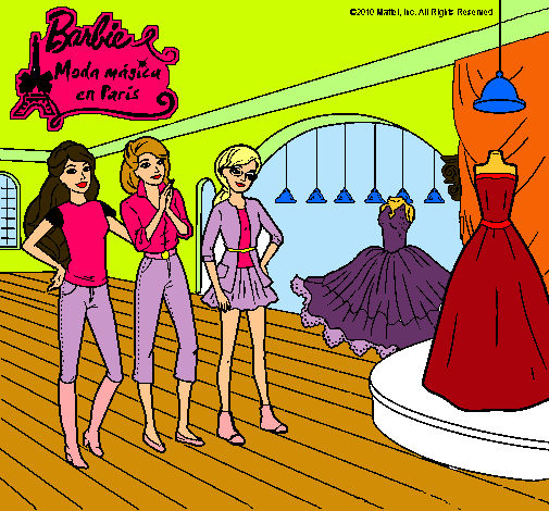 Barbie mirando vestidos