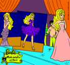 Dibujo Barbie, desfilando por la pasarela pintado por antonela