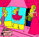 Dibujo Barbie, desfilando por la pasarela pintado por redghijnji