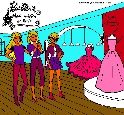 Barbie mirando vestidos