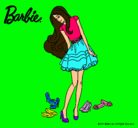 Dibujo Barbie y su colección de zapatos pintado por t-hamar