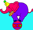 Dibujo Elefante encima de una pelota pintado por PPPA