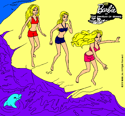 Barbie y sus amigas en la playa