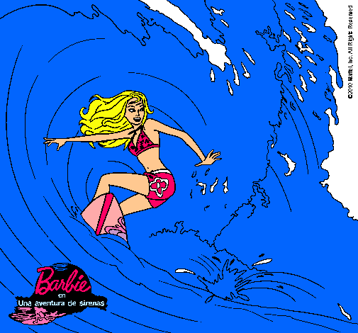 Barbie practicando surf