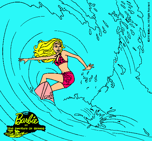 Barbie practicando surf