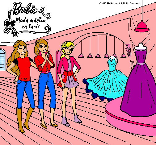 Barbie mirando vestidos