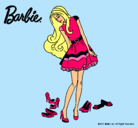 Dibujo Barbie y su colección de zapatos pintado por noe_2011