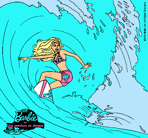 Barbie practicando surf