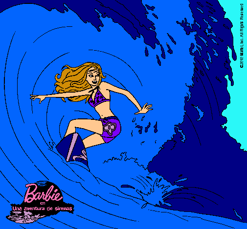 Barbie practicando surf