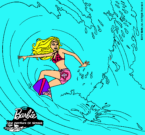 Barbie practicando surf