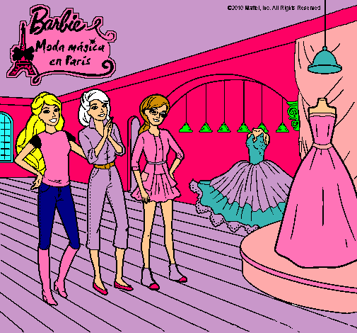 Barbie mirando vestidos