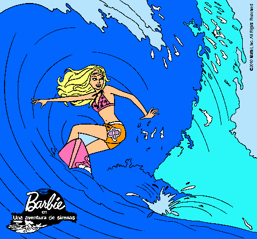 Barbie practicando surf