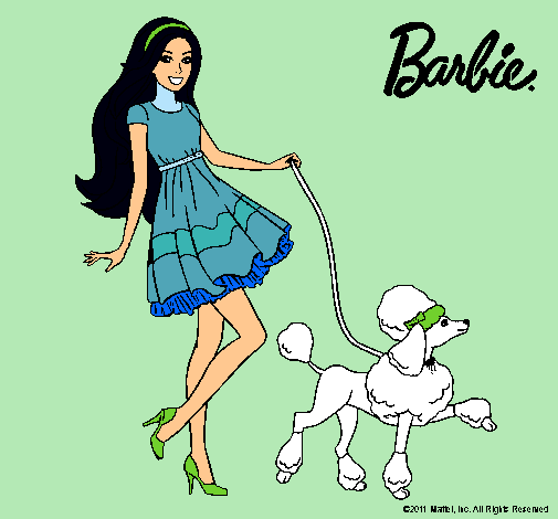 Barbie paseando a su mascota