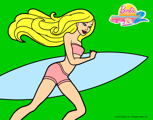 Barbie corre al agua