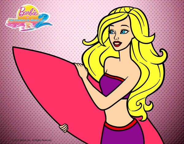 Barbie va a surfear