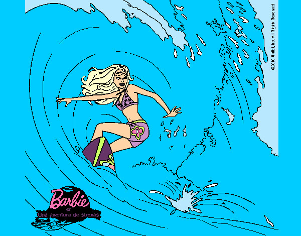 barbie surfeando