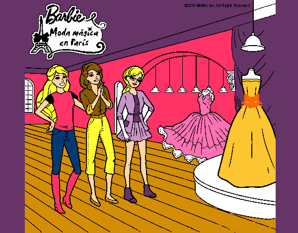 Barbie mirando vestidos