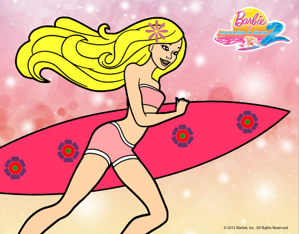 Barbie corre al agua