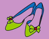 Dibujo Zapatos con lazos pintado por Vaneeli