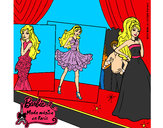 Dibujo Barbie, desfilando por la pasarela pintado por alyesa