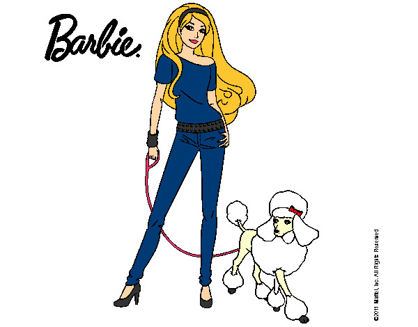 Barbie paseando a su caniche