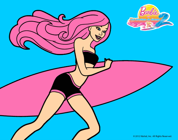 Barbie corre al agua