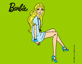 Dibujo Barbie sentada pintado por clauia