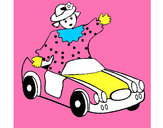 Dibujo Muñeca en coche descapotable pintado por winniepooh