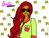 Dibujo Barbie con gafas de sol pintado por Mayliazul