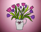Dibujo Jarrón de tulipanes pintado por blanca
