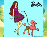 Barbie paseando a su mascota