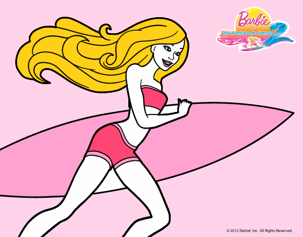 Barbie corre al agua